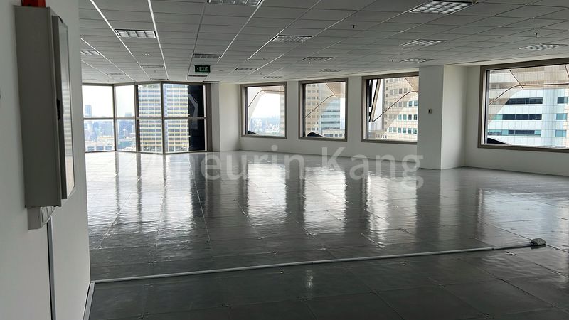 Office for Rent in  Centennial Tower - Image 4