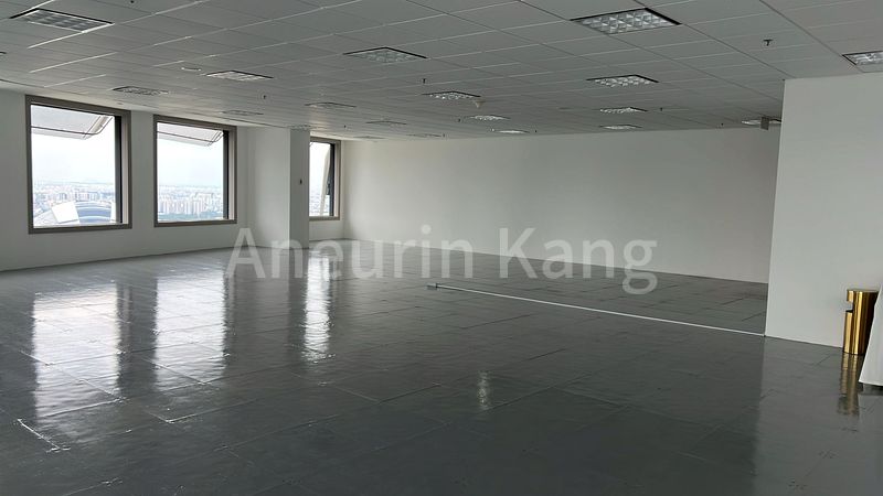 Office for Rent in  Centennial Tower - Image 11