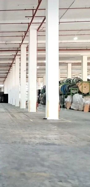 Warehouse for Rent: 2,500 Sq Ft Pioneer Street Shop Unit - Image 2