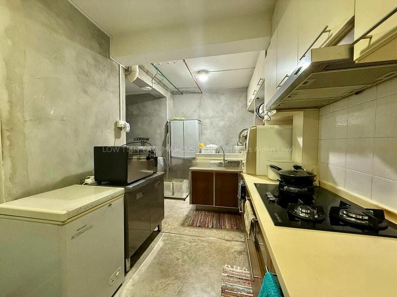 5 Room (5STD) HDB for Sale in  216 Lorong 8 Toa Payoh - Image 7