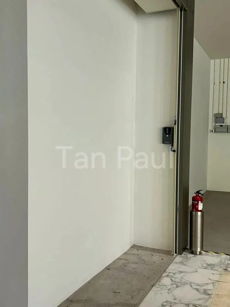 Shop / Shophouse for Rent: Centrium Square - Image 2