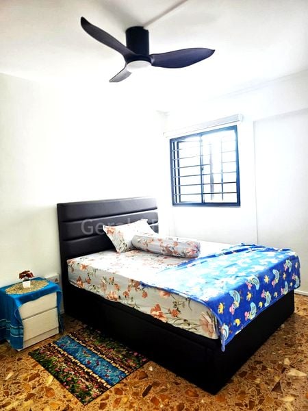 Common Room (HDB) for Rent in  703 Yishun Avenue 5 - Image 1