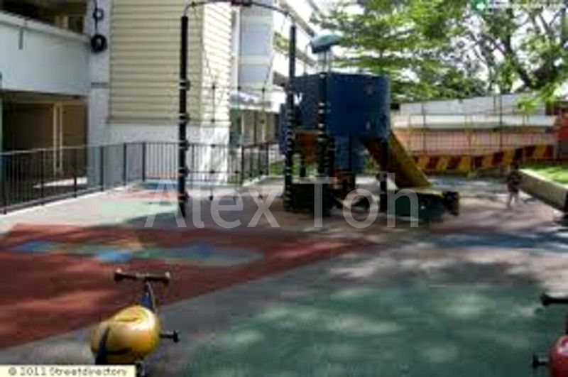 Room (HDB) for Rent in  101 Woodlands Street 13 - Image 3