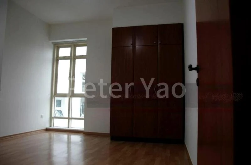 5 Bed Condo for Sale in Parc Palais - Image 1