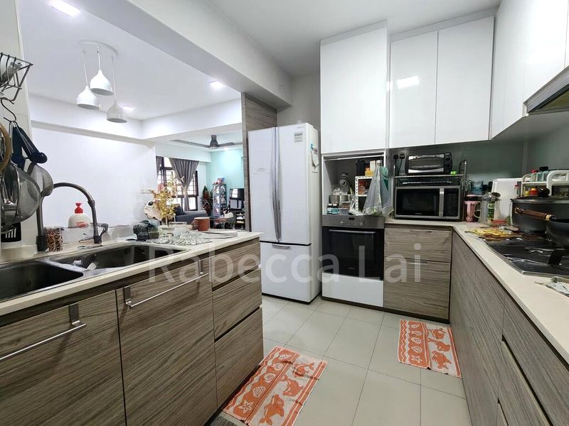 4 Room (4A) HDB for Sale in  997A Buangkok Crescent - Image 4
