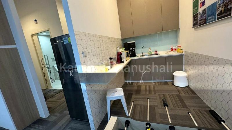 Office for Rent: Robinson Square - Image 9