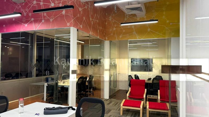 Office for Rent: Robinson Square - Image 12