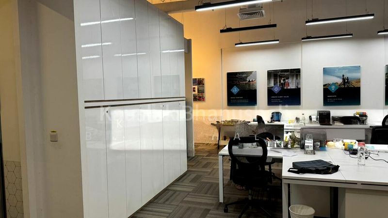 Office for Rent: Robinson Square - Image 4
