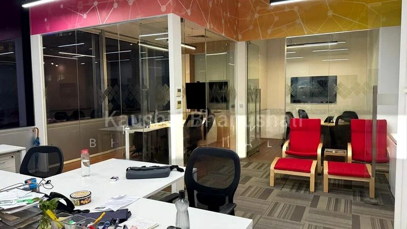 Office for Rent: Robinson Square - Image 13