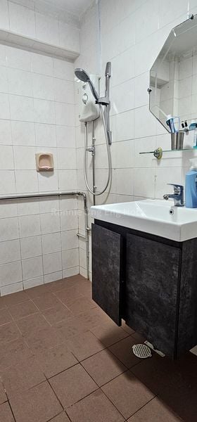 Common Room (HDB) for Rent in  83 Whampoa Drive - Image 5