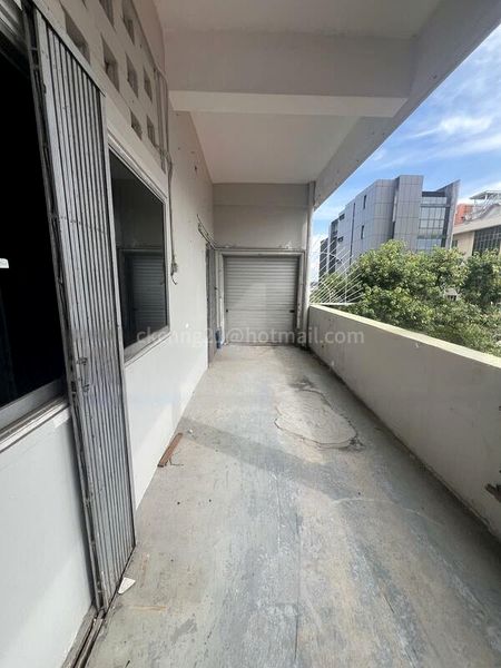 Light Industrial (B1) for Rent: Macpherson Road - Image 6