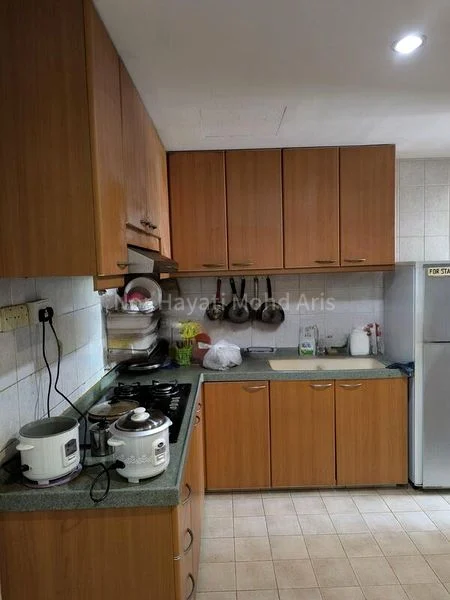 Common Room (Condo) for Rent in  Eastwood Centre - Image 7