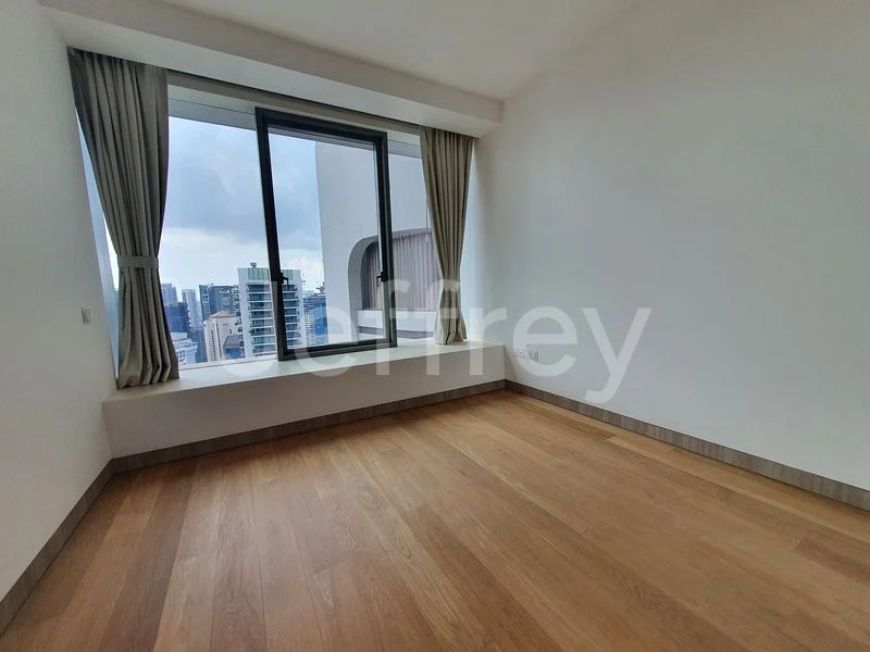 4+1 Bed Condo for Rent in Ardmore Residence - Image 12