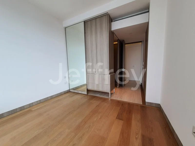 4+1 Bed Condo for Rent in Ardmore Residence - Image 13