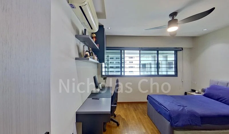 Maisonette HDB for Sale in  556 Jurong West Street 42 - Image 2
