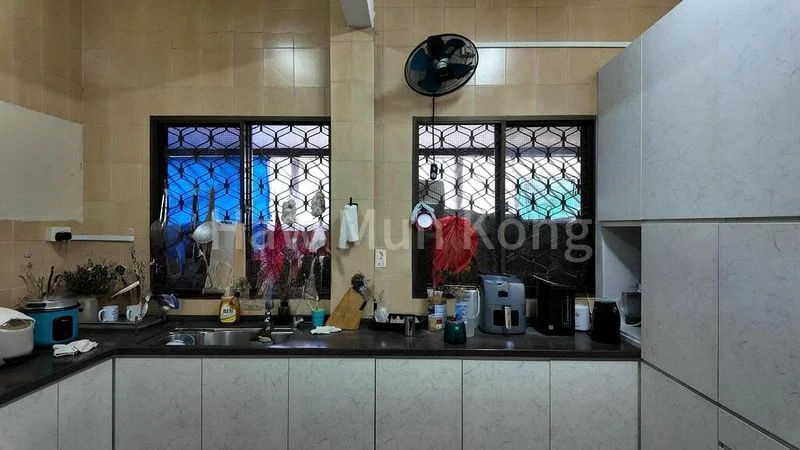 5 Bed Corner Terrace (Landed) for Sale in  Sennett Estate - Image 18