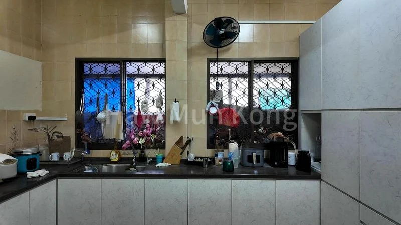 5 Bed Corner Terrace (Landed) for Sale in  Sennett Estate - Image 10