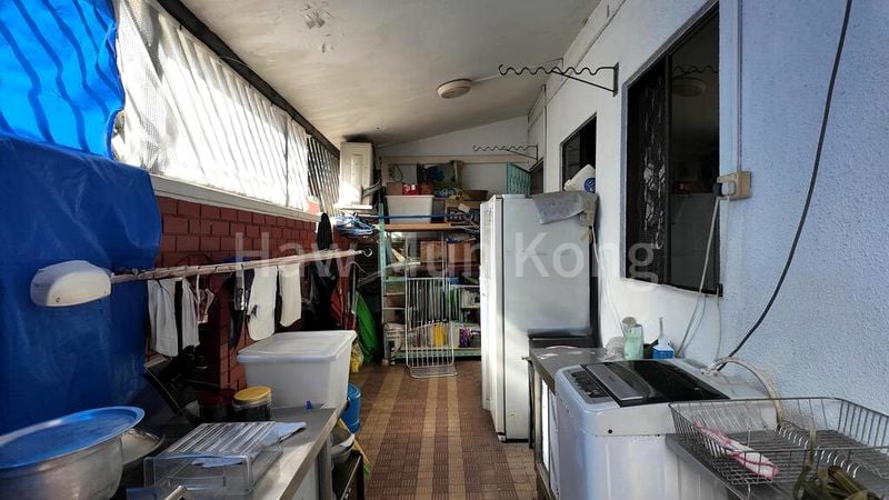 5 Bed Corner Terrace (Landed) for Sale in  Sennett Estate - Image 14