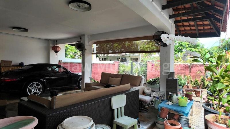 5 Bed Corner Terrace (Landed) for Sale in  Sennett Estate - Image 12