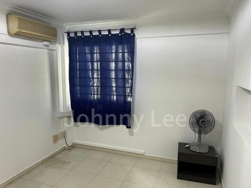 3 Room (3I) HDB for Rent in  165 Stirling Road - Image 10