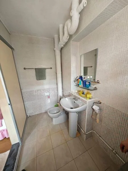 4 Room (4A) HDB for Sale in  842G Tampines Street 82 - Image 5
