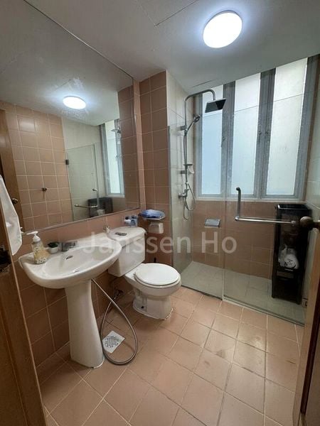 Common Room (Condo) for Rent in  The Huntington - Image 10