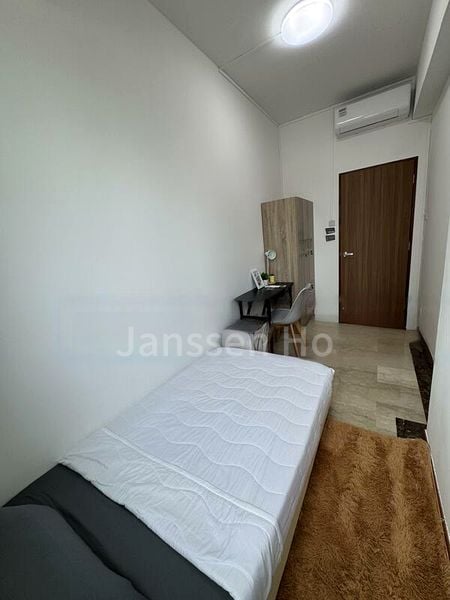 Common Room (Condo) for Rent in  The Huntington - Image 17