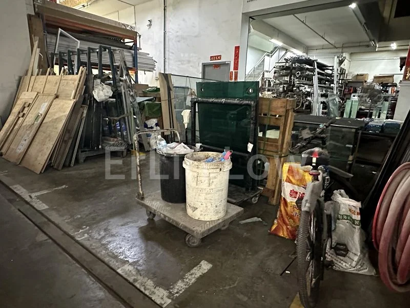 Factory / Workshop (B2) for Sale in E9 Premium - Image 4