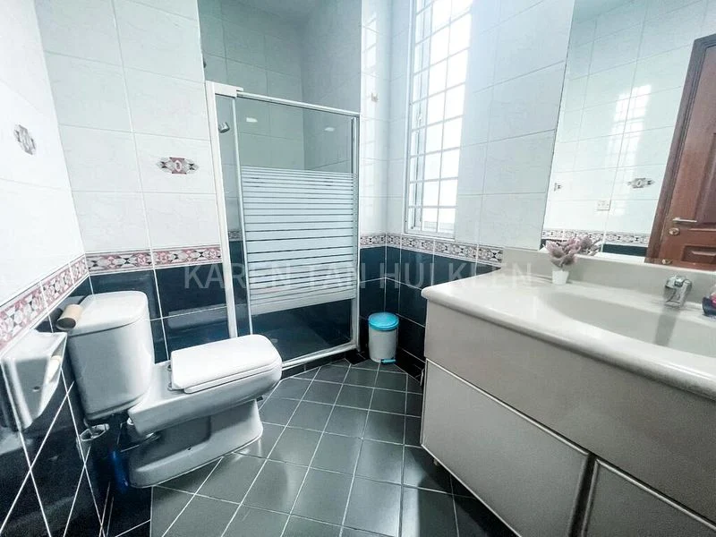 Master Room (Condo) for Rent in  Cavendish Park - Image 3