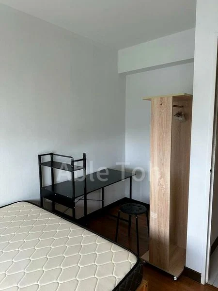 Common Room (HDB) for Rent in  411B Fernvale Road - Image 2