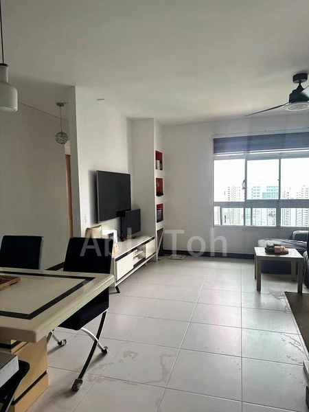 Common Room (HDB) for Rent in  411B Fernvale Road - Image 4
