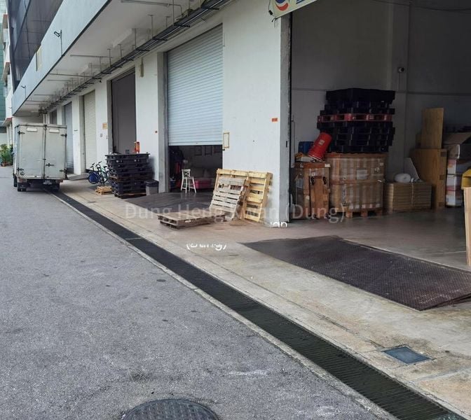 Warehouse for Rent:  Rare | Central | Ground Floor Shop | - Image 2