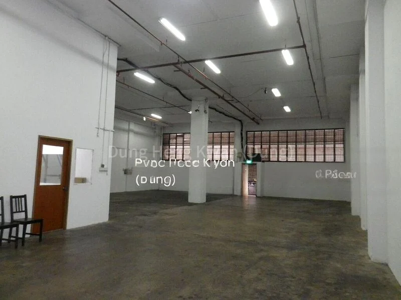 Warehouse for Rent:  Rare | Central | Ground Floor Shop | - Image 3