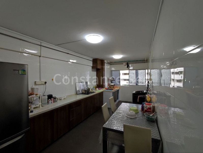 Common Room (HDB) for Rent in  412 Jurong West Street 42 - Image 5
