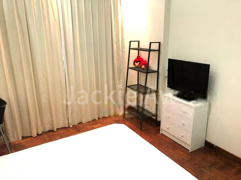 Room (Condo) for Rent in Avon Park - Image 3