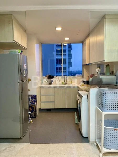 2 Bed Condo for Rent in  The Parc Condominium - Image 1