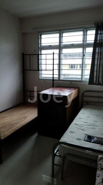 Common Room (HDB) for Rent in  186B Bedok North Street 4 - Image 1
