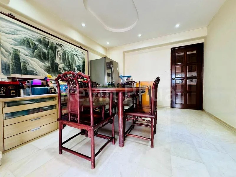 5 Room (5I) HDB for Sale in 487 Pasir Ris Drive 4 - Image 2