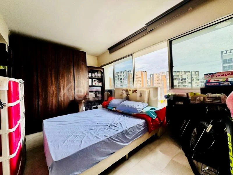 5 Room (5I) HDB for Sale in 487 Pasir Ris Drive 4 - Image 3