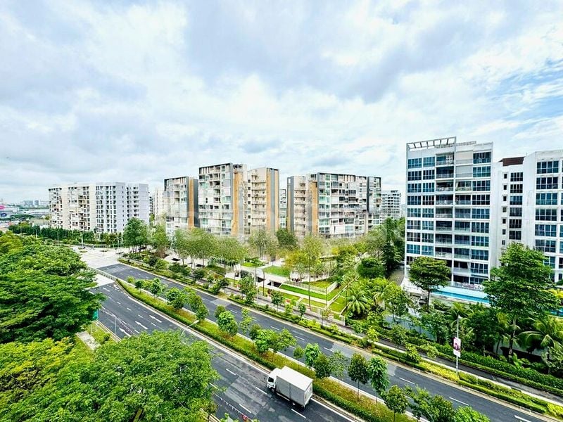 5 Room (5I) HDB for Sale in 487 Pasir Ris Drive 4 - Image 8