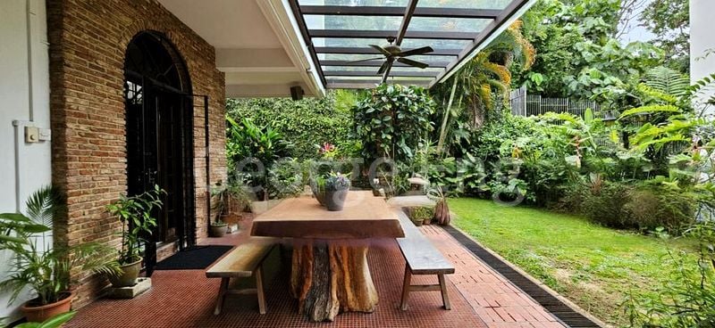 6 Bed Bungalow (Landed) for Sale in  Greenbank Park - Image 5