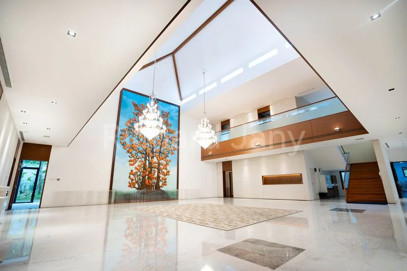 9+1 Bed Good Class Bungalow (Landed) for Rent in  Binjai Park - Image 18