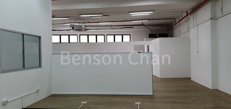 Light Industrial (B1) for Rent: MAE Building - Image 1