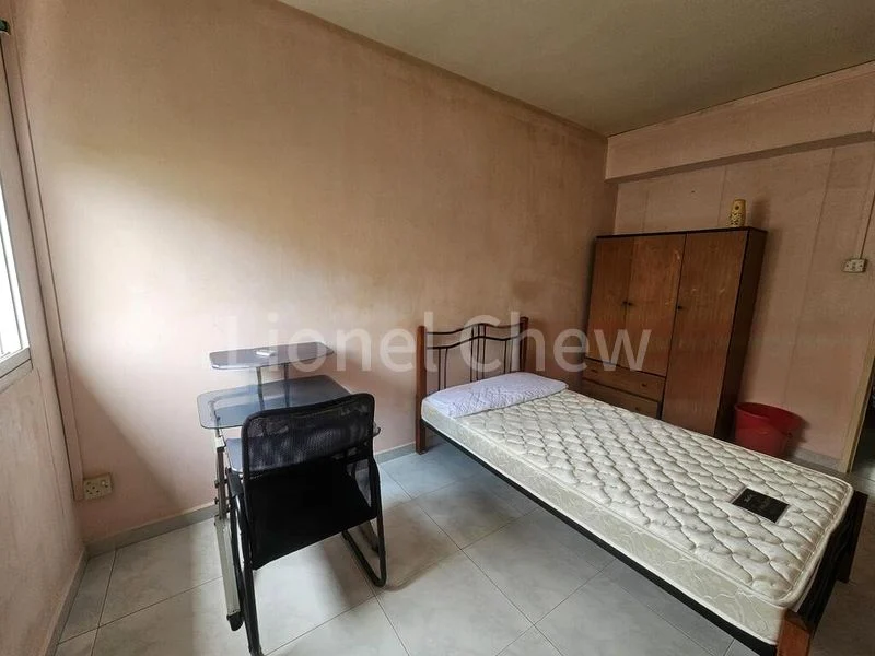 Common Room (HDB) for Rent in  246 Simei Street 5 - Image 2