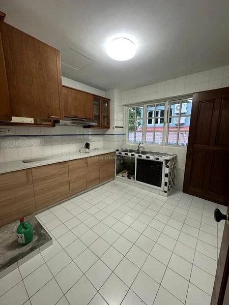 5 Bed Corner Terrace (Landed) for Rent in Simei Street 4 - Image 8