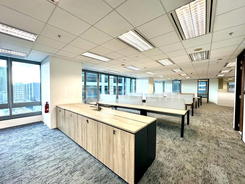 Office for Rent: Prudential Tower - Image 1
