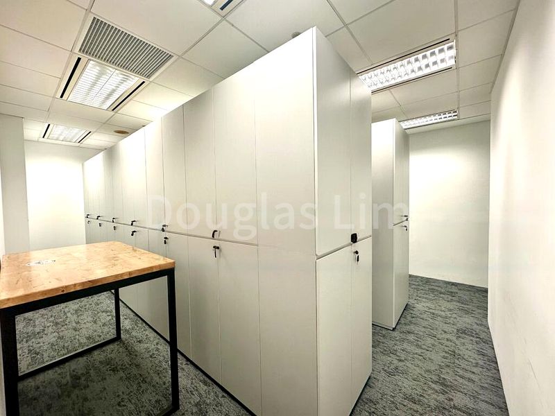 Office for Rent: Prudential Tower - Image 7