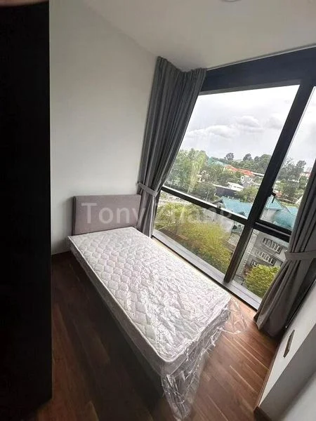 3 Bed Condo for Rent in Hyll on Holland - Image 4