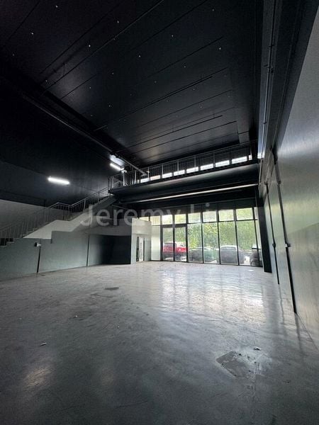 REVV: 2,000 Sq Ft Factory / Workshop (B2) for Sale on Old Kent Road, London SE15 - Image 3