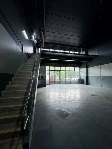 REVV: 2,000 Sq Ft Factory / Workshop (B2) for Sale on Old Kent Road, London SE15 - Image 4